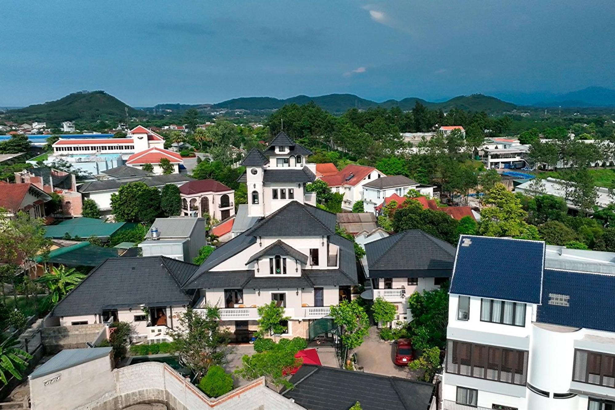 Iris Hill Villa Hue Exterior foto